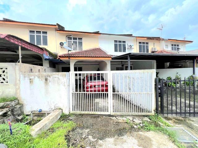 MURAH FREEHOLDDouble Storey Terrace Taman Semenyih Mewah