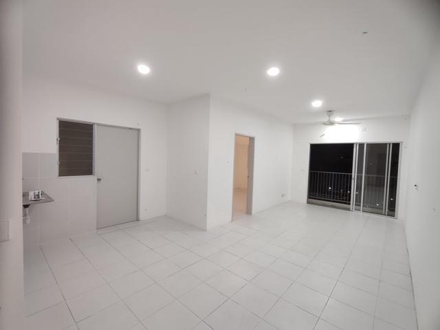 MURAH Kondo Tasik Selatan 4 Bilik 2 Toilet 1000sqft Baru FOR RENT