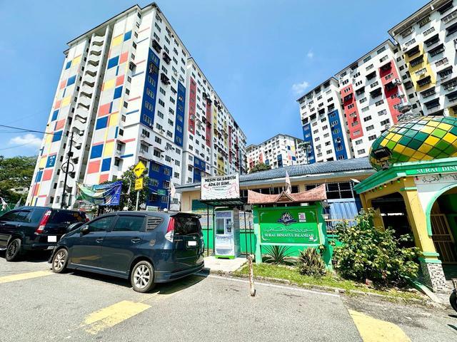 MURAH LOW COST UNIT Desa Tasik Apartment Fasa 6A Sungai Besi