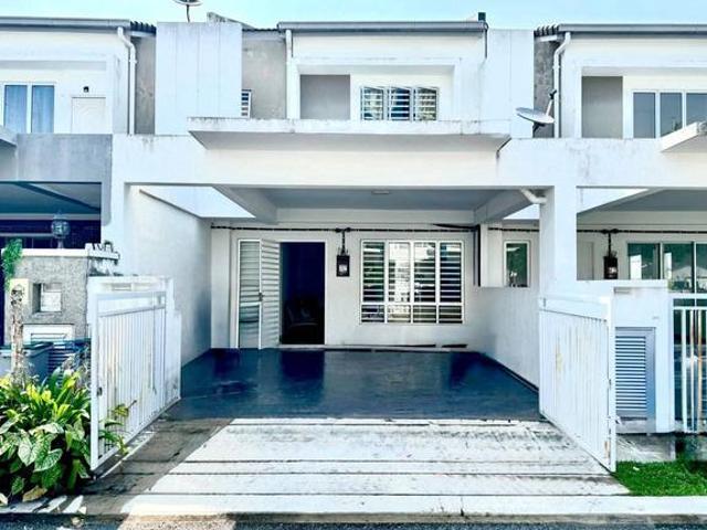 MURAH LOW DEPOSIT Double Storey Terrace Tiara Sendayan Labu