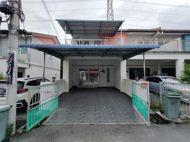 MURAH LOW DEPOSIT END LOT Double Storey Terrace Bandar Springhill