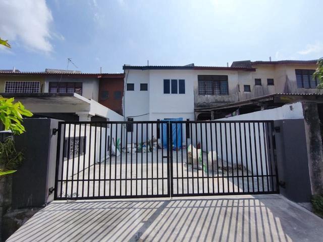 MURAH RENOVATED Double Storey Jalan Bakawali Bukit Beruntung