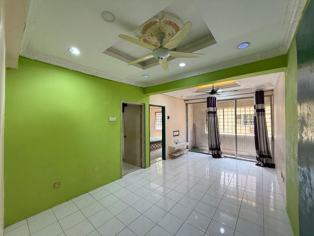 Murah Renovated Tingkat 2 Shop Apartment Jalan Dato Dagang Klang