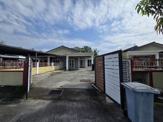 MURAH Semi D Single Storey Taman Bentara Telok Panglima Garang