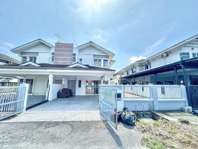MURAH SemiD Double Storey Taman Tasik Semenyih