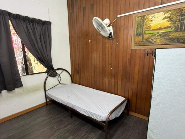 Murah ss2 petaling jaya cheaper single room for rentnearby food stall