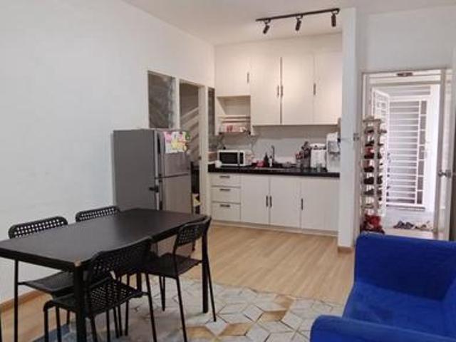MURAHCANTIK CORNER UNIT De Cemara Apartment Setia Alam Shah Alam