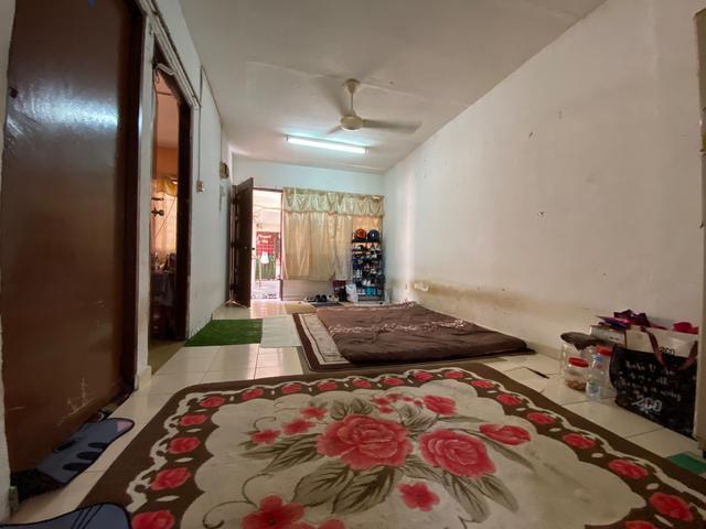 MURAHCORNER UNIT Flat Puchong Permai Taman Puchong Permai