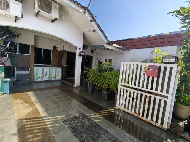 MURAHKluang Taman Sri Lalang For Sale BELOW MARKET FULL LOAN