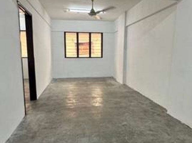 MURAHl Aman Putra Apartment