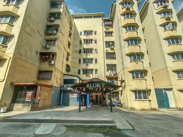 MURAHLOW BOOKING Pangsapuri Subang Suria U5 Shah Alam Nice Unit