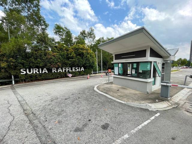 MURAHSuria Rafflesia Apartment Setia Alam HOT UNIT