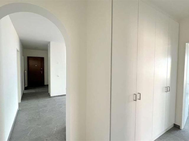Muralto Elegante 4.5 con vista lago e terrazza | dreamo. Ch