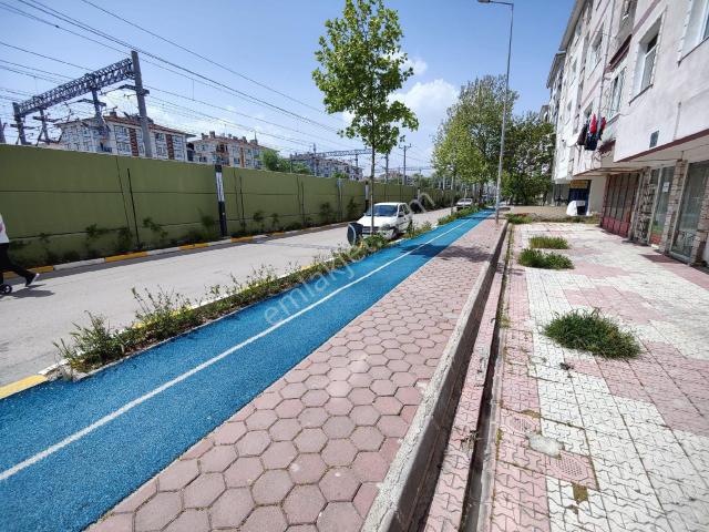 Murat Türkmen'den Sincan_plevne_mah. Kiralık Köşe_başı_binada 140 m2 Depolu_dükkan