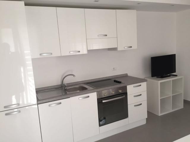 Murat – Via Argiro – Rifinito Monolocale Arredato