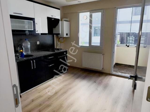 Muratbeyde Kiralık Yüksek Giriş 2+1 Kapalı Mutfak