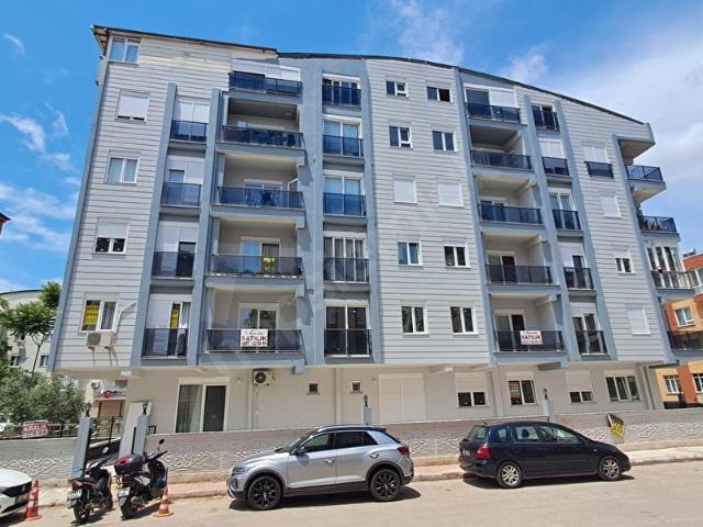 Muratpaşa Cumhuriyet'te 1+1 Kapalı Otopark ve Havuzlu Daire