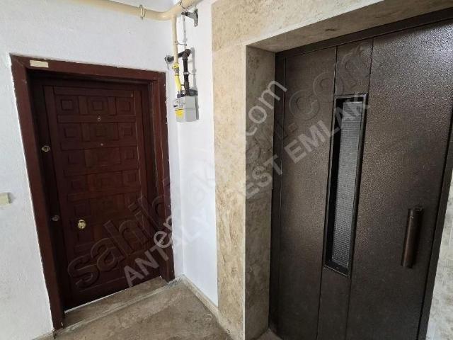 Muratpaşa Perge Bulvarı Üzerinde 3+1 4 Cepheli Daire