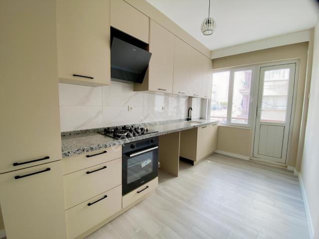 Muratpaşa Üçgen Mah Merkezi Konumda 3+1 Avantajlı Daire