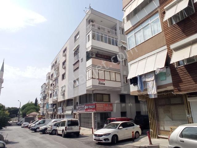 Muratreis Camii Yakınında 3+1 Satılık Daire