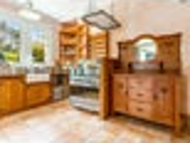 Muriwai Beach, 4 bedrooms, $890 pw