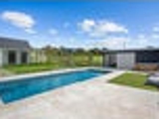 Muriwai Beach, 6+ bedrooms, $3500 pw