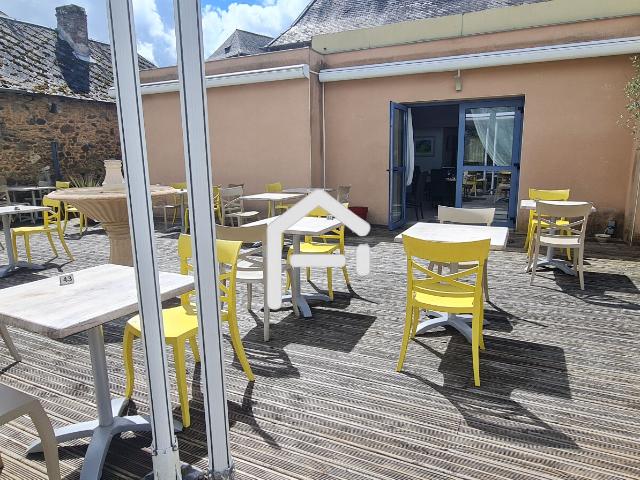 Murs Arnac Pompadour 246 m2