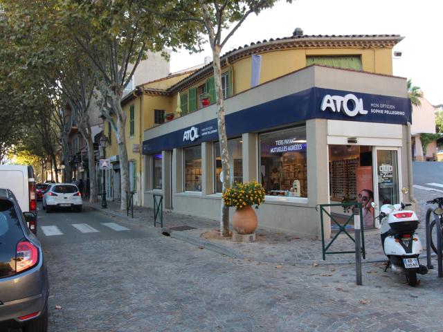 Murs commerciaux centre ville du Lavandou