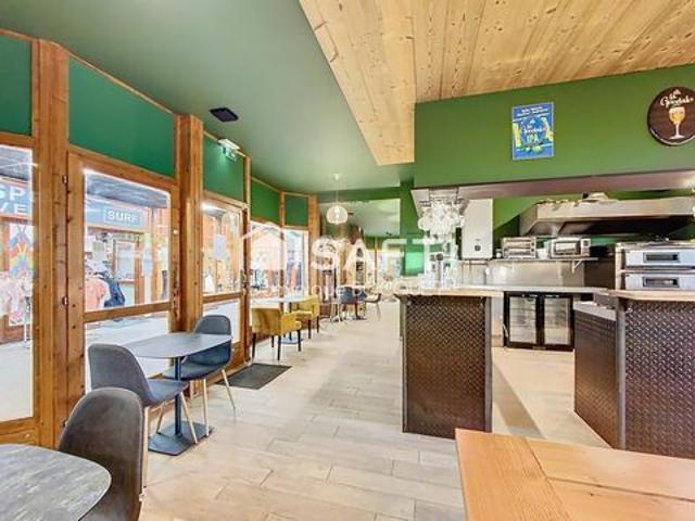 Murs commerciaux et fonds commercial à usage de bar restaurant clé en main. galerie marchande d'une résidence de plus de 1000 logements au pied des pistes de ski