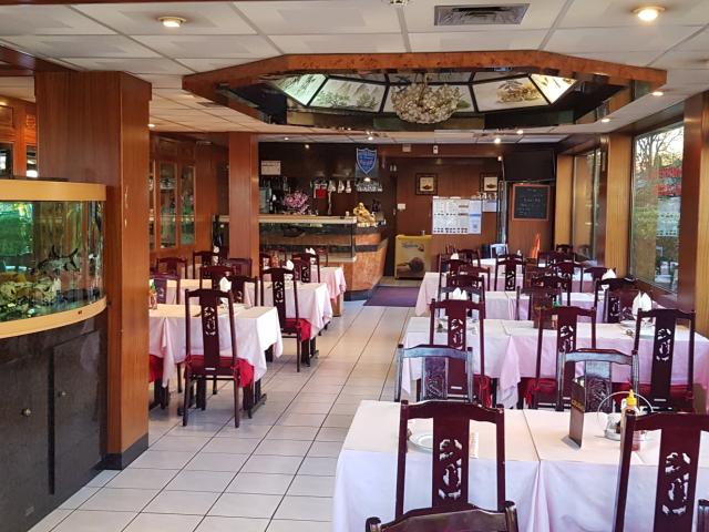 MURS COMMERCIAUX RESTAURANT