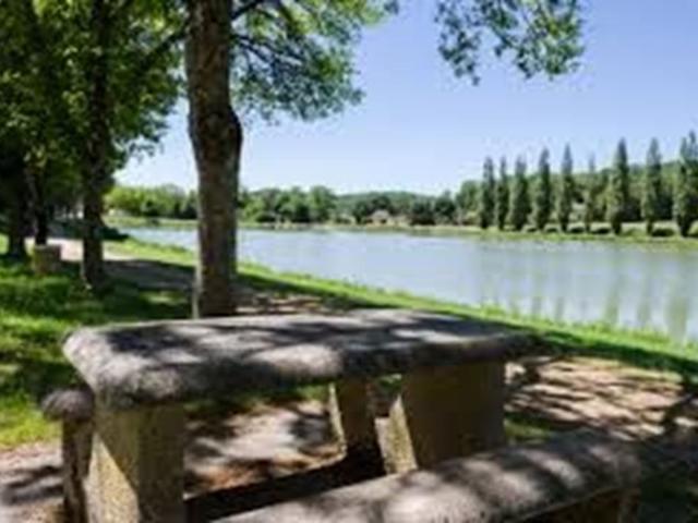 Murs commerciaux 300m ² 300m² Le Vigan