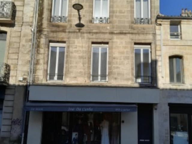 Murs commerciaux 68 m2 Chartrons Cours Portal