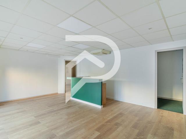 MURS COMMERCIAUX 60 M2 CHUTES LAVIE 13004