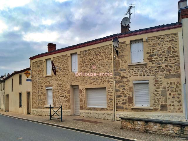 murs d'un fonds de commerce tabac presse FDJ bar restauration avec logement, garage et terrasse