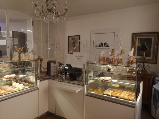 MURS ET FONDS PATISSERIE SNACKING