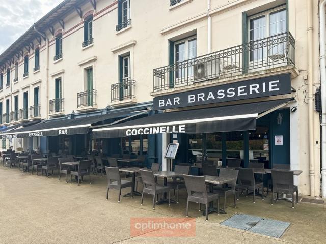 Murs et Fonds Restaurant Pizzeria Bar 390 M2, terrasse 50 pl. 390m² Cazaubon