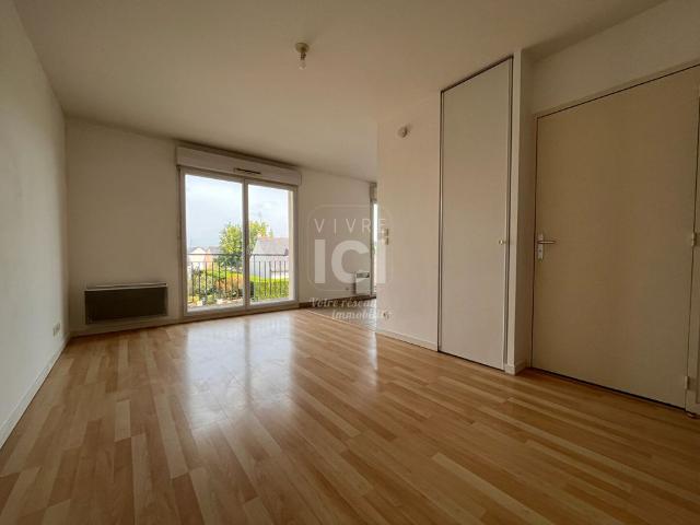 Murs Erignï¿½ STUDIO LUMINEUX