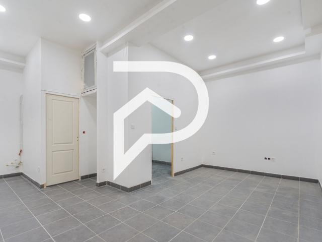 Murs Habitation / Professionnel 38 m2 13006