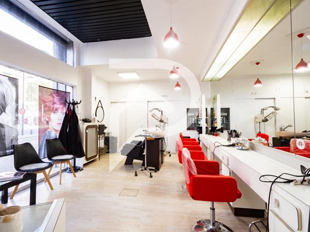 Murs 30M2 Salon de coiffure Marseille 13004