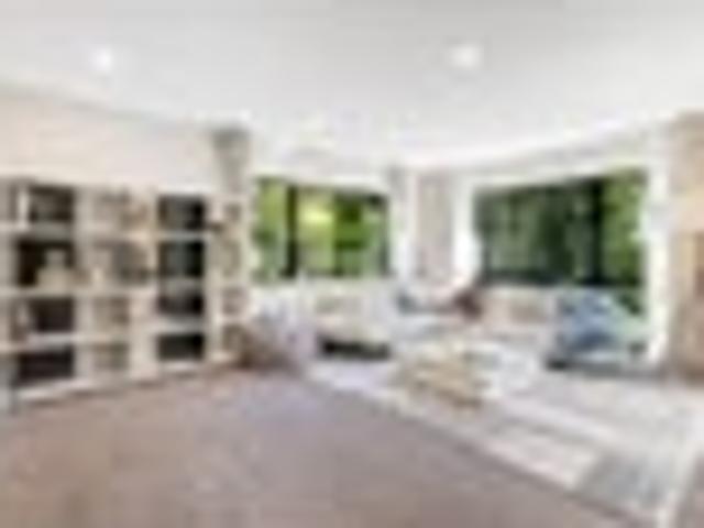 Must Be Sold Double Westlake Zone!