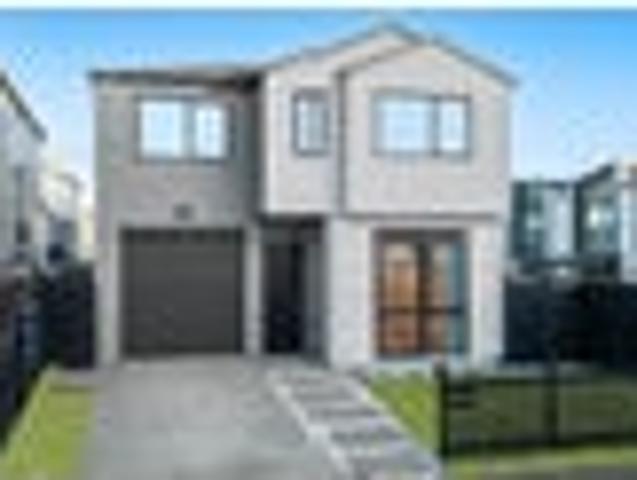 Must Be Sold Modern Family Living|High $700,000's
