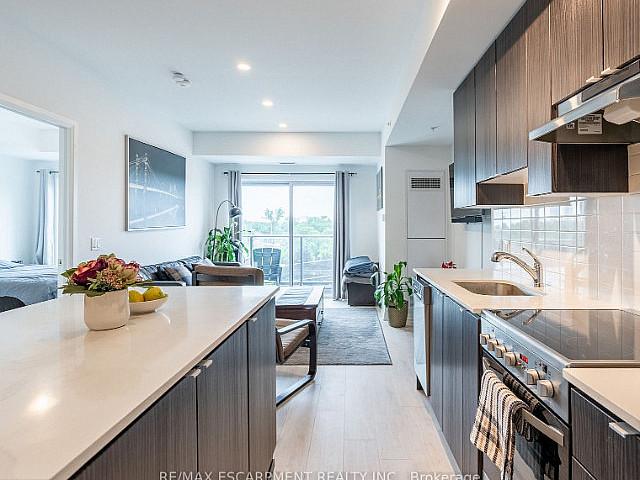 Must See 2 Bdrm 1 Bth In Toronto