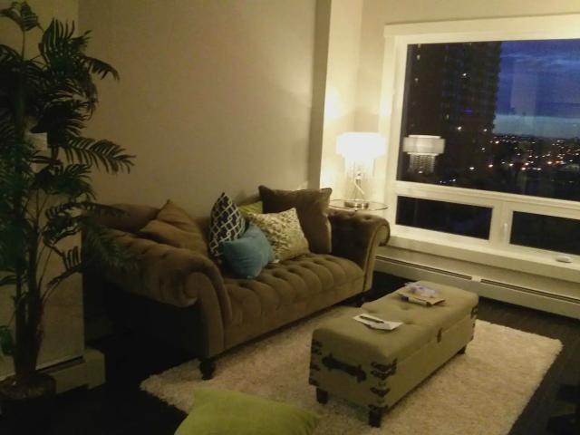 MUST SEE* FURNISHED 2 Bedroom Downtown Condo Available September 1, 2026