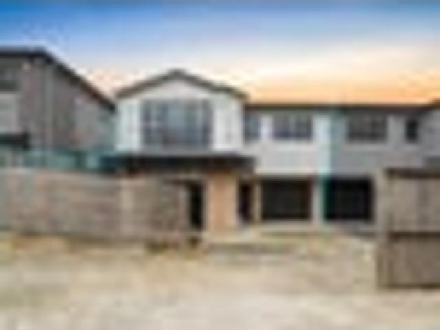 Must Sell! Stunning Family Home in Pahurehure