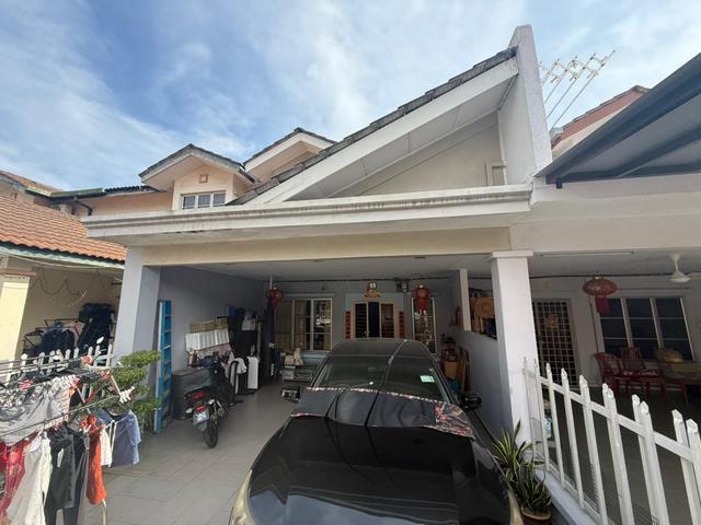 MUST VIEW Fully Extended 2 STY Terrace Reno Unit