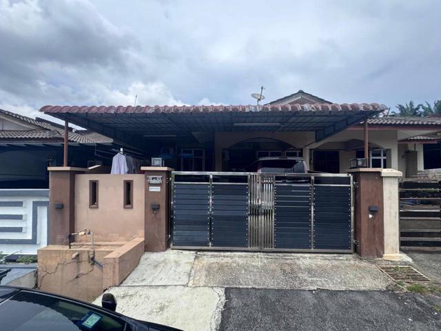 Must view house Taman Mewah Senai