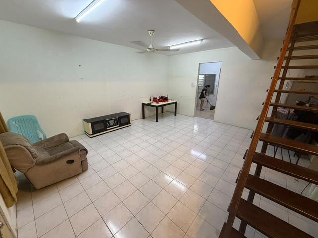 MUST VIEW IT 2 STY Bandar Mahkota Cheras CAN FULL LOAN