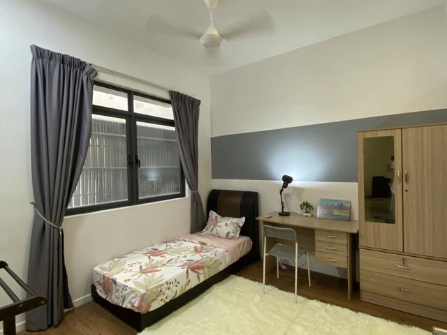 [Must View]⭐️Room for Rent @Utropolis SUITES 1 Shah Alam beside UOW, KDU