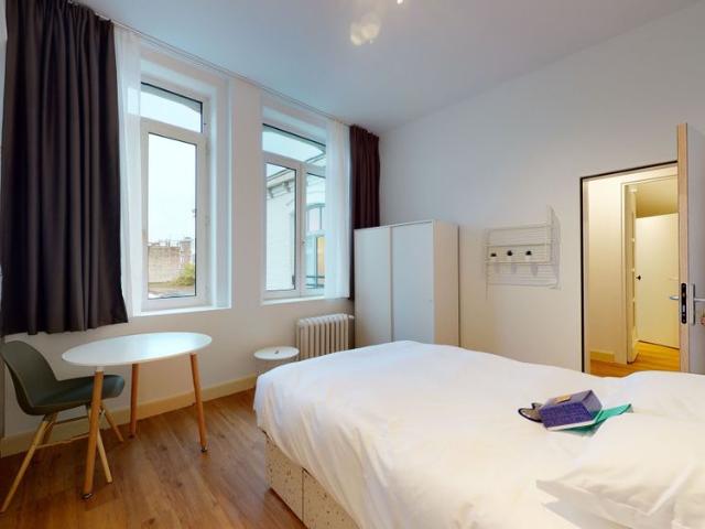 Mustang — Chambre Privée 9