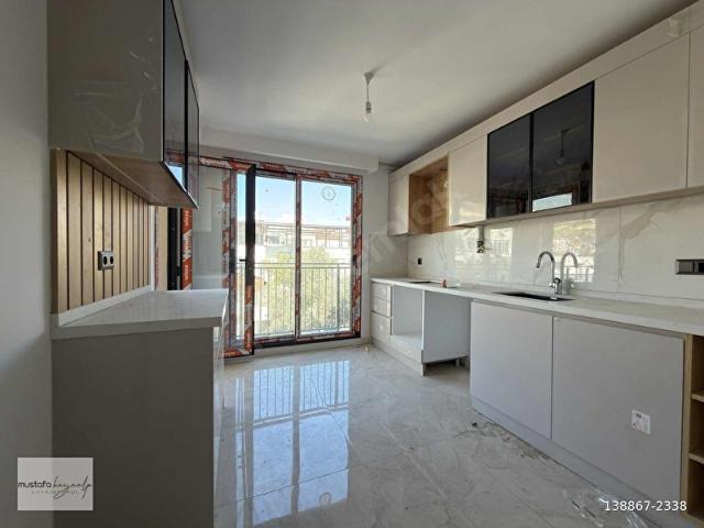 MUSTAFA KAYAALP'TEN EMEK'TE SATILIK DAİRE